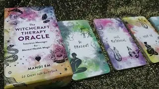The Witchcraft Therapy Oracle : Intuitive Messages for Mental Health Magic