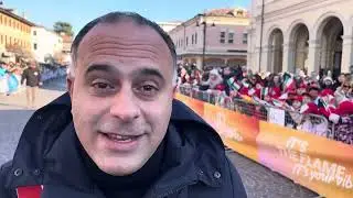 Il sindaco Bordin in attesa del passaggio della Fiamma olimpica a Montebelluna