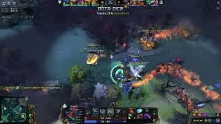 200 IQ Escape by Yuragi Weaver!!! What a Play - Dota 2 Shorts