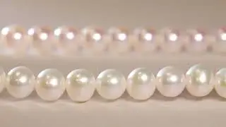 Freshwater vs Akoya Pearls: Understanding the Differences in Under a Minute