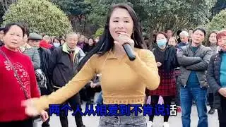 伤感情歌一首《伤心的雪花》深情好听，旋律伤感，让人忍不住泪流！Sad love song a 