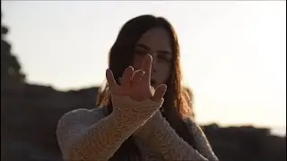 Sara Bee - Fuera De M&iacute;