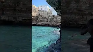 Polignano a Mare spiaggia Lama Monachile Puglia Italia #polignanoamare #lamamonachile #puglia