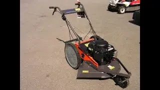 Tondeuse débroussailleuse Husqvarna DB51 en action