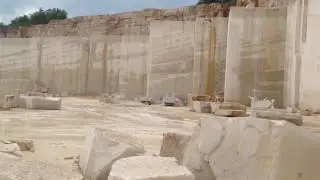 MASSANGIS LIMESTONE QUARRY, MASSANGIS FRANCE, CHRIS WINNEGAR (FRENCH LIMESTONE)