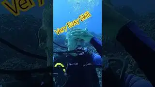 Remove And Replace The Mask Underwater 😎