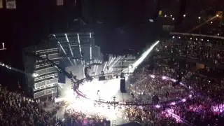 NXT Takeover: Orlando Bobby Roode's GLORIOUS entrance 4/1/17
