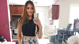 Lisa's Got Style is live! Happy Saturday ✨️