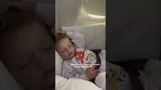Flyaway Kids Bed turns long flights into comfy dreams! Australia to Europe? No worries!✈️🙌