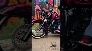 When @63problems shows up to @bringouttheviclas www.laviclavida.com #roadking #bringouttheviclas