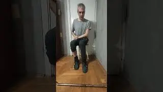 Занимаюсь с ногой и палкой день 4 подход 3 держу колено