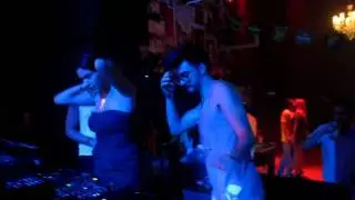 Sou foda no &Oacute;rbita Bar by Tess&aacute;lia