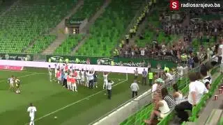 Slavlje fudbalera Željezničara i Manijaka nakon utakmice