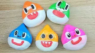 baby shark clay cracking Christmas 아기상어 클 레이 부수기 크리스마스 버전