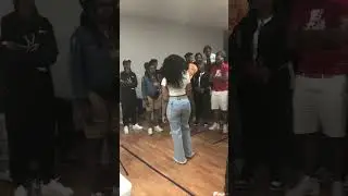 40 BARS 🍑 🍑 GET SLAPPED WHILE STANDING ON BUSINESS vs FIRST LADY FLAMES