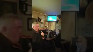 Smuggler's Bar Ayr, absolutely nailing DELILAH with Stewart Taylor Snr