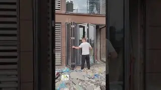 luxury bi-folding door 4+0 configuration #foldingdoors #bifold #aluminium #factory