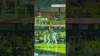 Zhaire Smith con step back y dos puntos