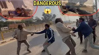 🚨 Danger Pagal Hai😱🙏💔#humanity #respect #helping 