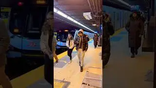 Morning commute with TTC Subway in Toronto 🇨🇦 #shorts