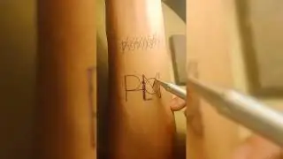 How to make a unique modern logo name tattoo design 