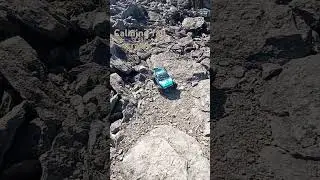 Quarry fall crawl with the custom and Atlas 4x4 #fmsrc #fmsatlas #rcrockcrawler #injora