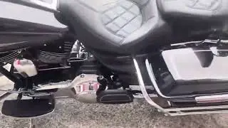 $6499 2009 Harley Davidson Electra Glide Classic that looks like a Street Glide
