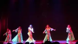 Antonella Rodriguez y Ballet en Oriental Glam
