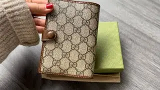 Gucci GG Passport Case with Interlocking G (Review & What fits inside?)