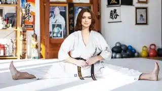 Famous actresses who know karate doing a kiai.