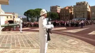 Concert des Carabiniers du Prince à la Place du Palais