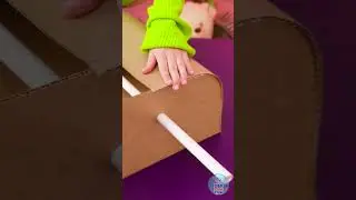 WOW 🤩 MOMMY BUILDS EPIC HOT WHEELS RACE TRACK 🏎️ OUT OF CARDBOARD 🤩