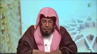 المطلق يجوز لبس الباروكة للمرأة وهي ليست من الوصل