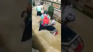 BANGLORE FLOOD DUE HEAVY RAIN. #Bangloreflood #banglorerain #heavyrain #bangalore