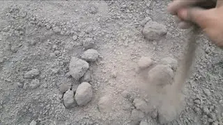 ASMR crunchy gritty sand  cement crumble||stress relief
