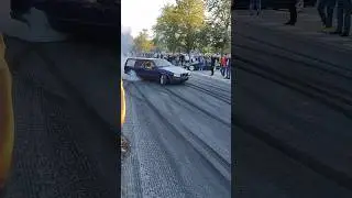 Volvo going burnout #car #volvo #burnoutcar #insane #automobile 🔥🔥🔥