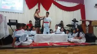 A ultima ceia apresentação das crianças IEQ França