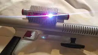 Lost in space second season laser rifle full FX and very pretty.
