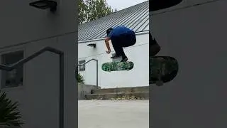 Falling is Kinda Fun #skate #skateboardingtrick #frontshuv #skateboarding #shorts