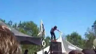 Valient Thorr - Warped 06 Barrie Speaker Dive
