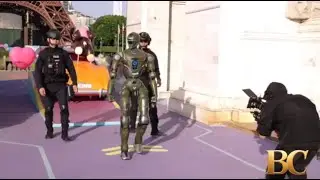 Humanoid &lsquo;Terminator&rsquo; robot cop patrols with police officers in China
