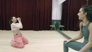 Movement Coaching with Anna Cuffari x VERSD x Sasha Prendes - &ldquo;Losing My Mind&rdquo;