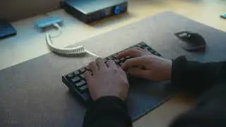 RAE Creations Aurum Broken-In Cherry MX Ergo Clears Typing Sounds