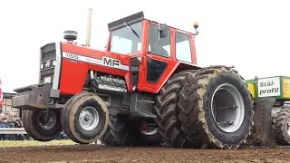 Massey Ferguson 1155 getting the job done in front of the sled at Tractor Pulling Særslev 2021