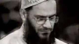 اجمعوا هنا عند الشيخ المقدم. ليه بنقطع هدوم بعض؟