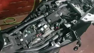 YAMAHA MT 03 Bateria y Filtro de aire