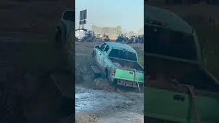 🔥💀😎 it's only handle bar deep. mega truck taking on a deep hole #cartersoffroadpark
