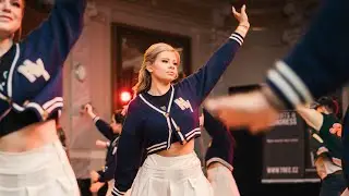 90´s High school 4.E - Předtančení