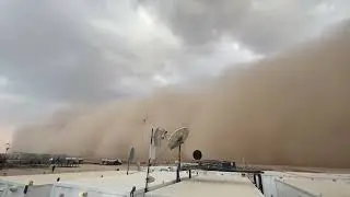 Mission Impossible-like giant (gigantic), massive sandstorm seen over Haradh Desert of Saudi Arabia