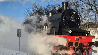 Специальный поезд BR 78 469 / V36 412 с трудом поднимается в гору по направлению к Варштайну.